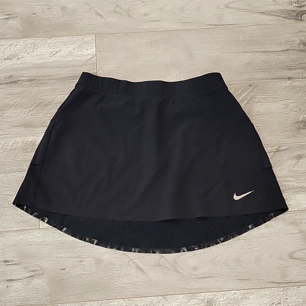 Ladies Nike golf skirt